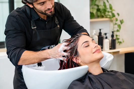 Cómo lavar cabello con coloración sin perder brillo